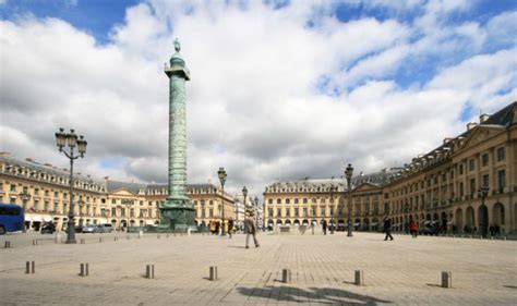 Place Vendôme, la piazza simbolo dell’eleganza e del lusso a Parigi